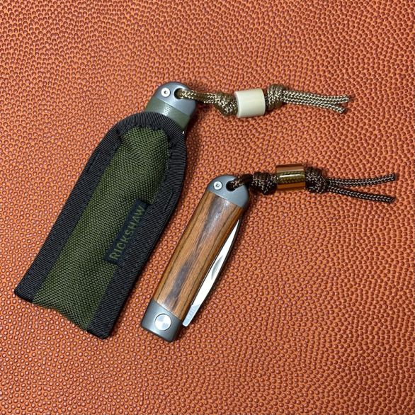 Pocket Knife Coozy - Basketball